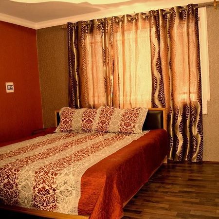 Paristan Resort Pahalgām Kültér fotó